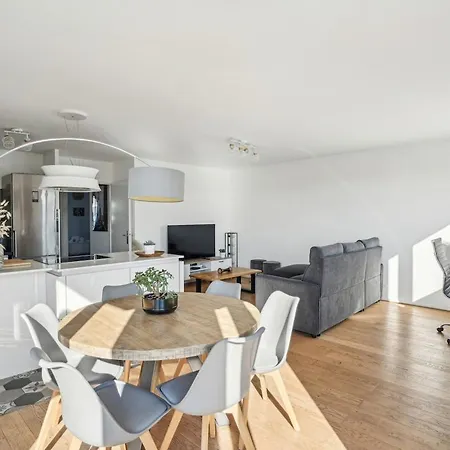 Id 452 - Denis, Chemin Du Cornillon Apartamento *